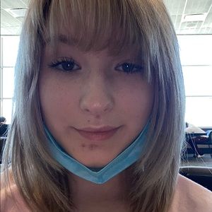 Meet your Posher, Ella